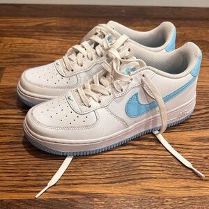 Nike Kids White and Light Blue Sneakers